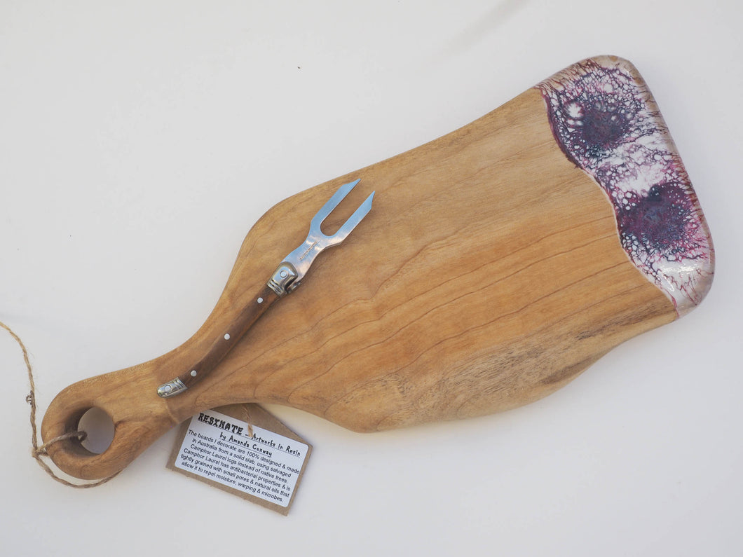 Small Paddle Cheeseboard Including knife. (CB3)
